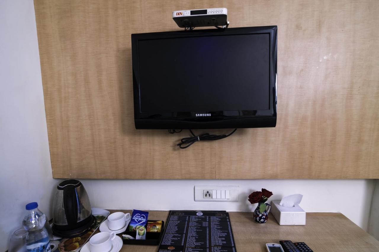 Hotel Monarch Guestline In Midc Rabale, Νάβι Μουμπάι Εξωτερικό φωτογραφία