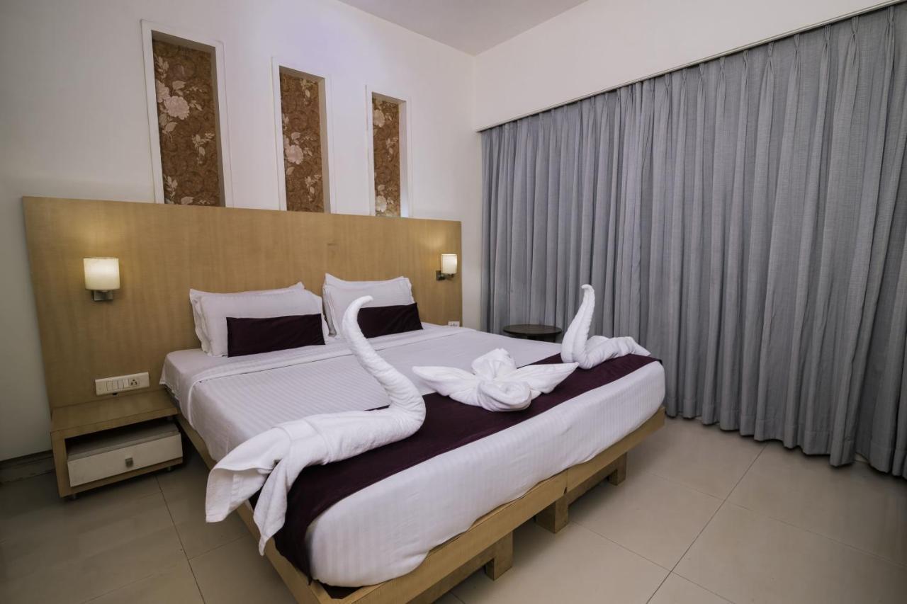 Hotel Monarch Guestline In Midc Rabale, Νάβι Μουμπάι Εξωτερικό φωτογραφία