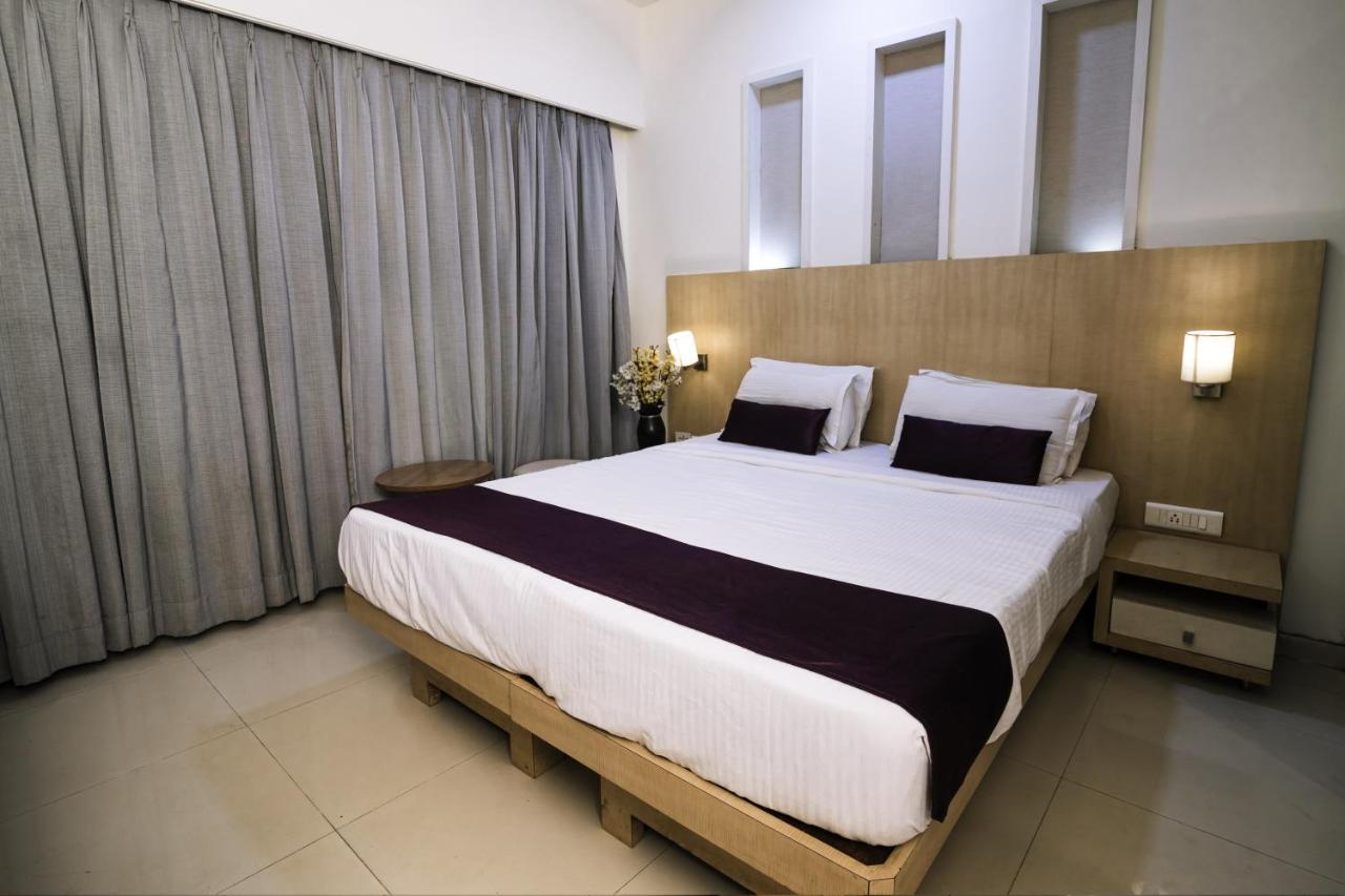 Hotel Monarch Guestline In Midc Rabale, Νάβι Μουμπάι Εξωτερικό φωτογραφία