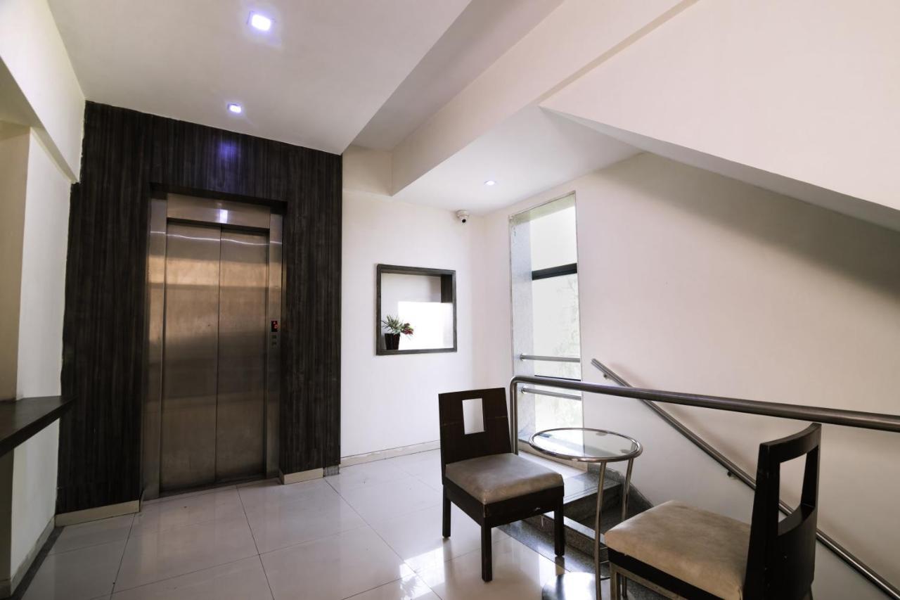 Hotel Monarch Guestline In Midc Rabale, Νάβι Μουμπάι Εξωτερικό φωτογραφία