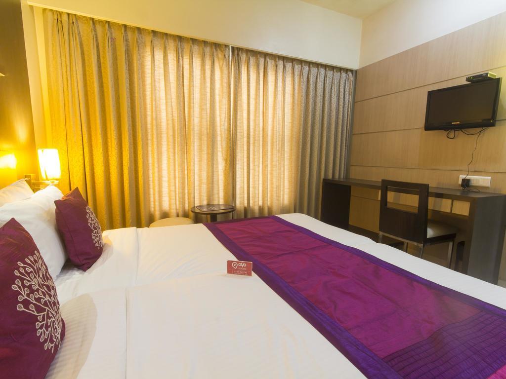 Hotel Monarch Guestline In Midc Rabale, Νάβι Μουμπάι Εξωτερικό φωτογραφία