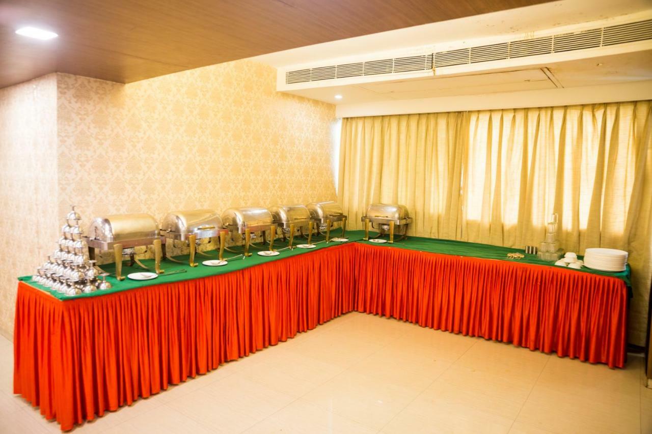 Hotel Monarch Guestline In Midc Rabale, Νάβι Μουμπάι Εξωτερικό φωτογραφία